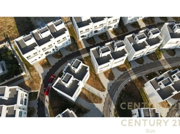 Tirane, jepet me qera Vile 3 Katshe , 335 m² 1.300 € 