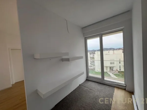 Tirane, jepet me qera Vile 3 Katshe , 335 m² 1.300 € 