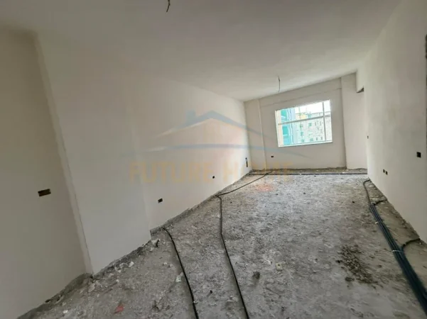 Tirane, shitet apartament Kati 3, 57 m² 120.000 € 