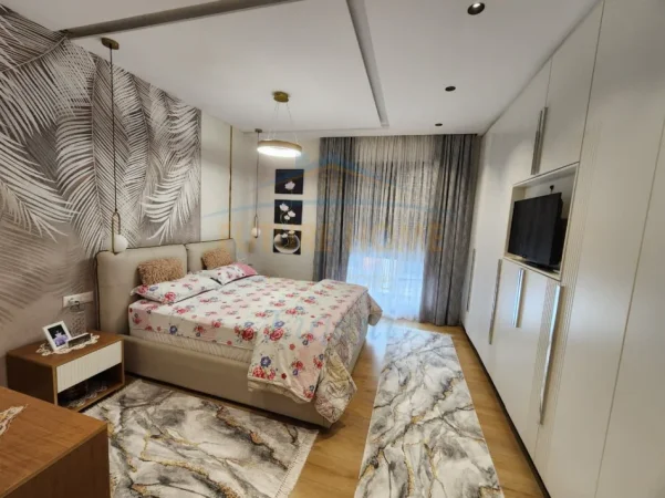 Tirane, shitet apartament Kati 2, 111 m² 420.000 €