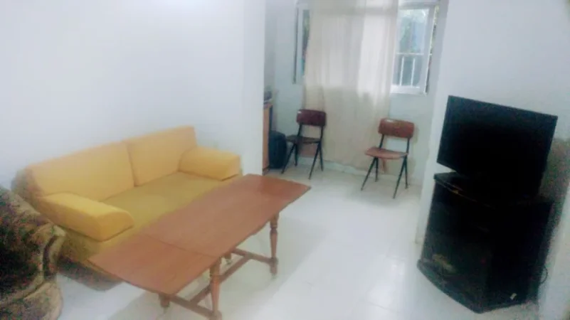 Tirane, jepet me qera apartament 2+1 Kati 1, 80 m² 250 € (Rruga Ymer Kurti 2/1)
