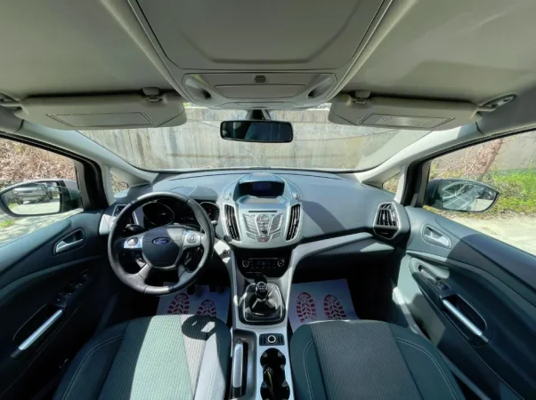 Tirane, shes makine FORD C MAX Nafte, gri metalizato manuale Klima 176.000 km 4.900 €