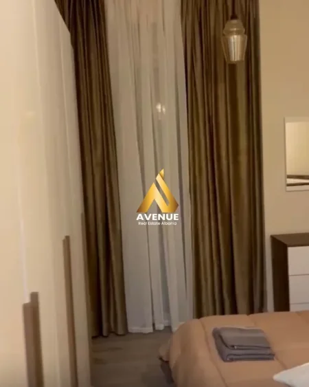 Tirane, jepet me qera apartament 1+1 Kati 3, 85 m² 600 € (Rezidenca Eshli)