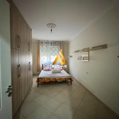 Tirane, jepet me qera apartament 1+1 Kati 4, 450 € (Rruga loni ligori)