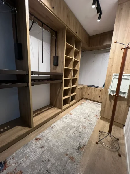 Prishtine, jepet me qera apartament 2+1+Ballkon Kati 6, 100 m² 750 € (Bregu Diellit, Rruga Bedri Shala)