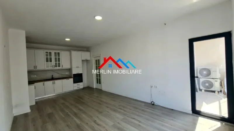 Tirane, jepet me qera apartament 1+1+Ballkon Kati 7, 64 m² 670 € (RRUGA MARIE KRAJA,PORCELAN)