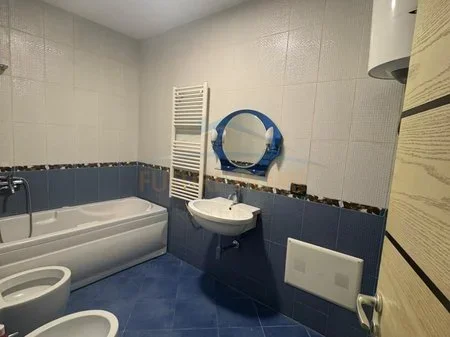 Tirane, shitet apartament 1+1 Kati 2, 62 m² 149.000 € (OXHAKU,KOMPLEKSI COLOMBO)