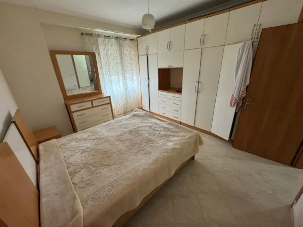 Shqiperi, jepet me qera apartament 2+1 Kati 5, 110 m² 500 € (Astir)