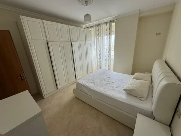 Shqiperi, jepet me qera apartament 2+1 Kati 5, 110 m² 500 € (Astir)