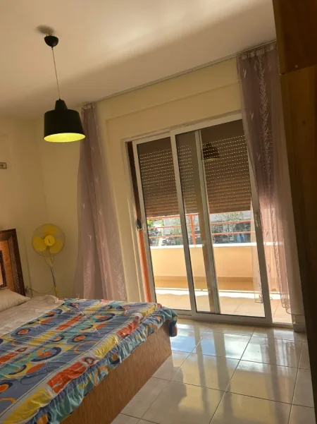 Tirane, jepet me qera apartament 3+1+Ballkon Kati 2, 95 m², Çmimi 50.000 Lekë të Reja, (Pranë Resorant Freskut, Tiranë.)