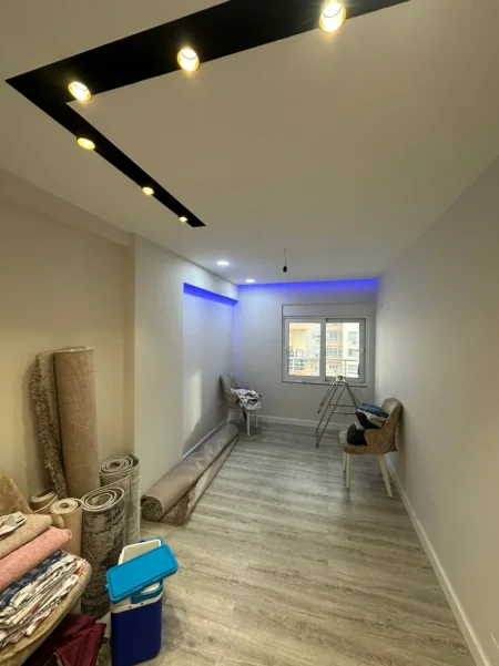 Tirane, shitet apartament 2+1 Kati 3, 127 m² 220.000 € (Astir)