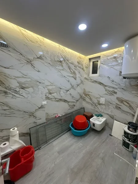 Tirane, shitet apartament 2+1 Kati 3, 127 m² 220.000 € (Astir)