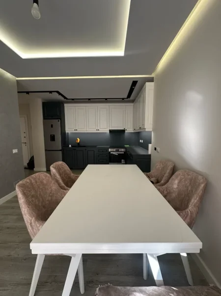 Tirane, shitet apartament 2+1 Kati 3, 127 m² 220.000 € (Astir)