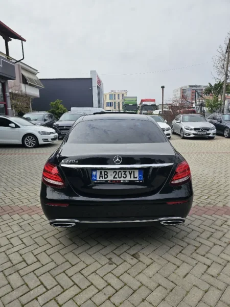 Fier, shes makine Mercedes Nafte, e zeze automatik Klima 207.000 km