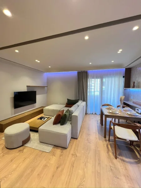 Tirane, jepet me qera 1+1 , 