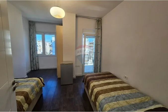 Tirane, shitet apartament , 108 m² 180.000 € 