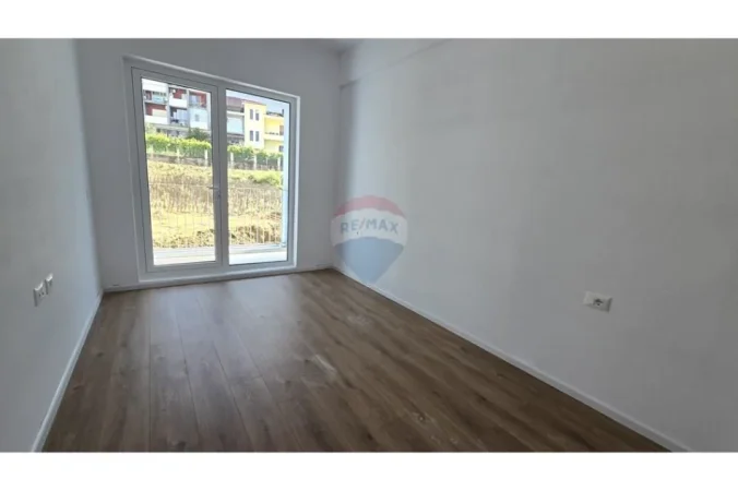 Tirane, shitet apartament , 57 m² 86.000 € 
