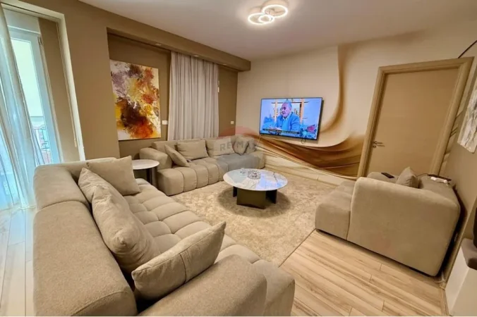 Tirane, shitet apartament , 100 m² 223.000 € 