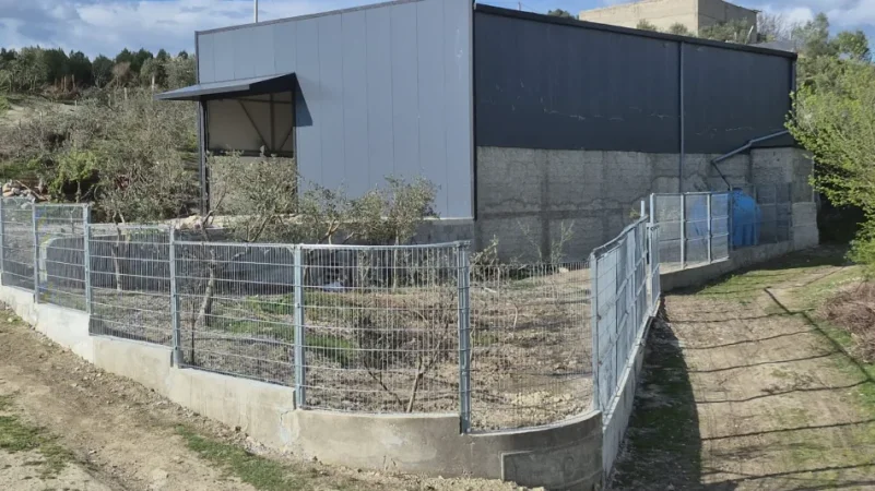 Tirane, jepet me qera ambjent biznesi Kati 0, 250 m² 1.200 € (FUSHE MEZEZ)