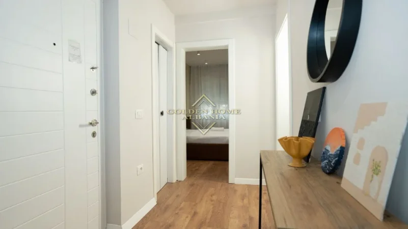 Tirane, jepet me qera apartament , 50 m² 