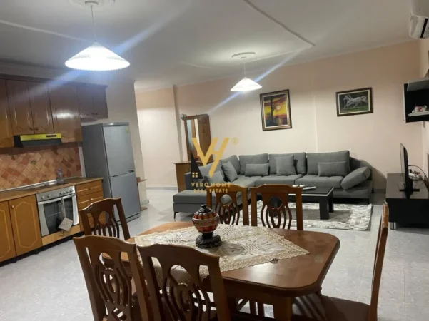 Tirane, jepet me qera apartament 2+1+Ballkon Kati 5, 85 m² 620 € (DON BOSKO)