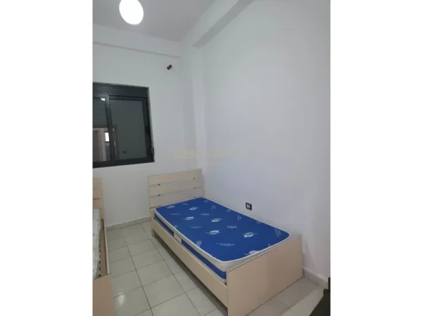 Durres, jepet me qera apartament 2+1 Kati 1, 80 m² 350 € 