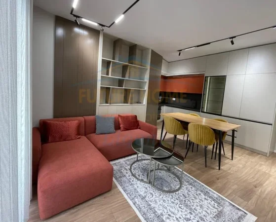 Tirane, jepet me qera apartament 1+1+Ballkon Kati 3, 76 m² 750 € (Kopshti zoologjik)