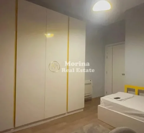 Tirane, jepet me qera apartament 2+1 Kati 4, 115 m² 1.000 € (Kopshti Botanik)