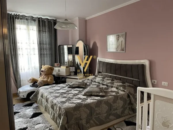 Tirane, apartament 2+1+Ballkon Kati 2, 106 m² 155.000 € (YZBERISHT)