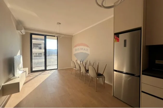 Tirane, jepet me qera apartament 2+1 , 93 m² 1.000 € 