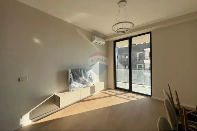 Tirane, jepet me qera apartament 2+1 , 93 m² 1.000 € 