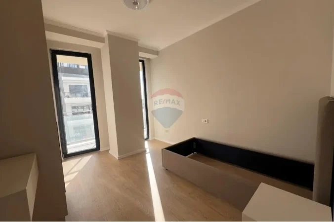 Tirane, jepet me qera apartament 2+1 , 93 m² 1.000 € 