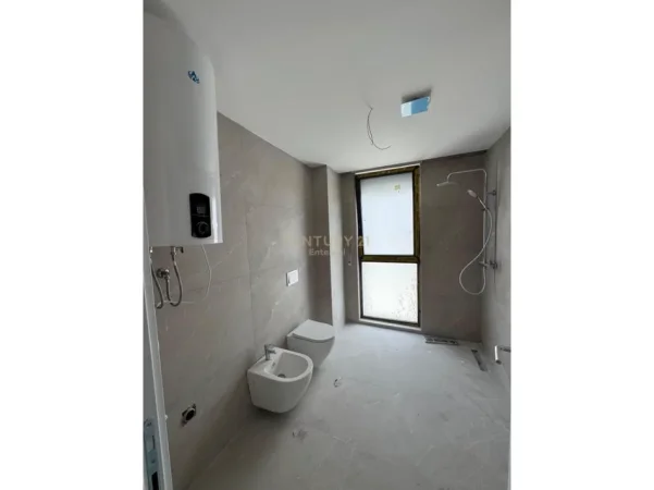 Tirane, shitet apartament 2+1 Kati 6, 1.118 m² 213.000 € 