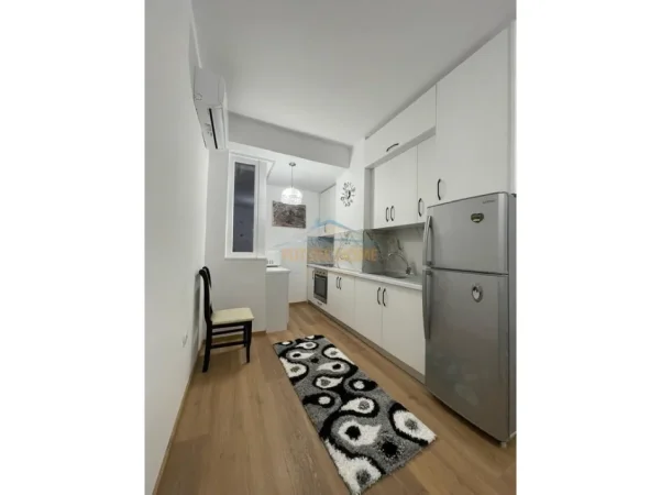 Tirane, shitet apartament 1+1 , 50 m² 135.000 € (OXHAKU)