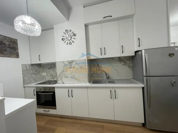 Tirane, shitet apartament 1+1 , 50 m² 135.000 € (OXHAKU)