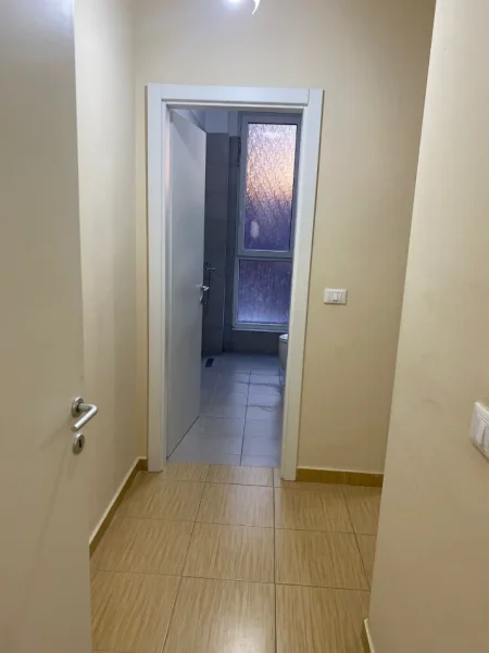 Tirane, jepet me qera apartament 2+1+2 Kati 4, 120 m² 520 € (Jordan Misja)