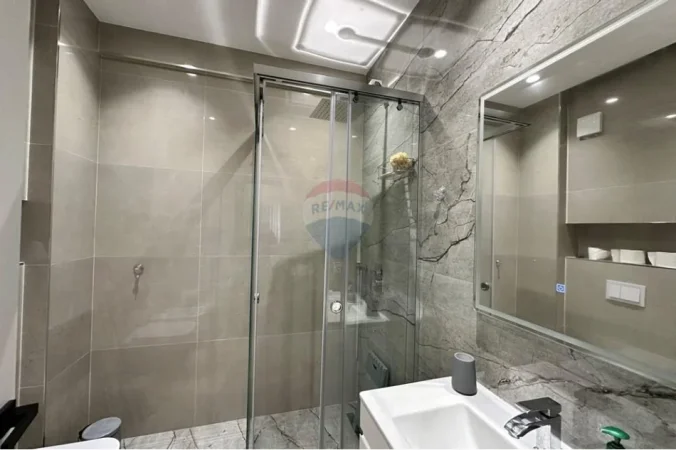 Tirane, jepet me qera apartament 2+1 , 100 m² 1.200 € 