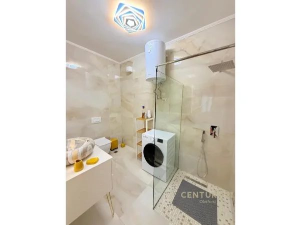 Tirane, jepet me qera apartament 2+1 Kati 6, 80 m² 1.200 € (rruga e kosovareve)