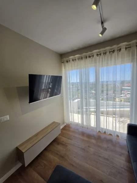 Super apartament me Qira: 1+1 📍 Shkozë I 60 m2 🔥32,000 Leke (përfshirë ujin & administrimin)🔥 100% i ri