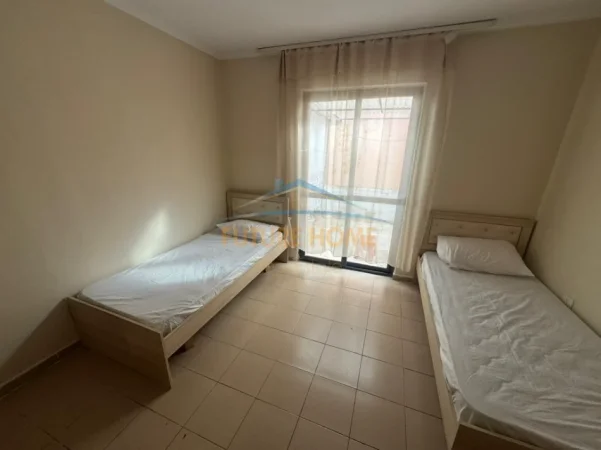 Tirane, jepet me qera apartament 2+1 Kati 3, 53 m² 550 € (Kongresi i Manastirit)