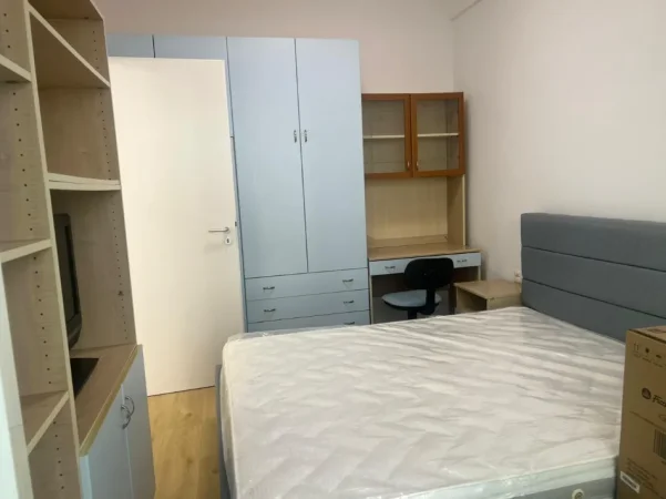 Tirane, jepet me qera apartament 1+1 Kati 3, 55 m² 450 € (Ali Demi)