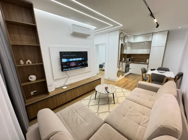 Tirane, jepet me qera apartament 2+1 Kati 7, 89 m² 