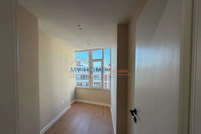 Tirane, shitet apartament 2+1+Ballkon Kati 11, 80 m² 199.000 € (Stacioni i Trenit)