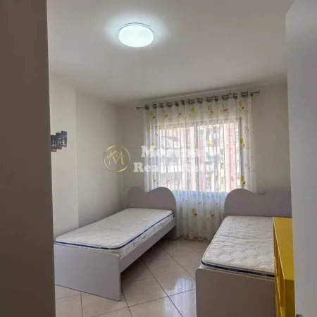 Tirane, jepet me qera apartament 2+1 Kati 5, 550 m² 550 € (Astir)