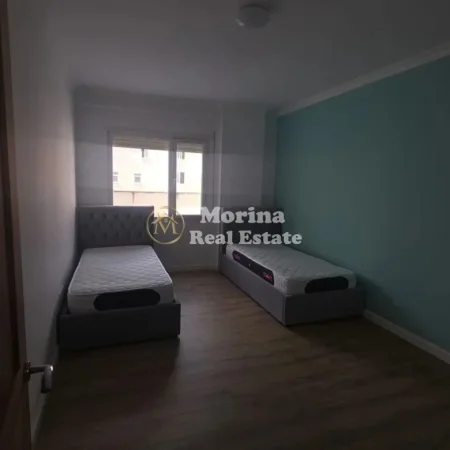 Tirane, jepet me qera apartament 2+1 Kati 3, 90 m² 400 € (Fresku)