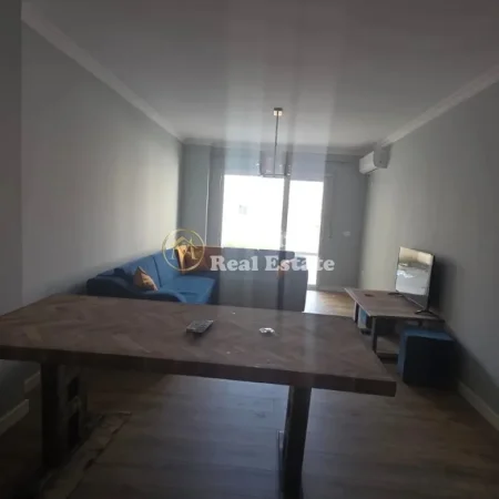 Tirane, jepet me qera apartament 2+1 Kati 3, 90 m² 400 € (Fresku)