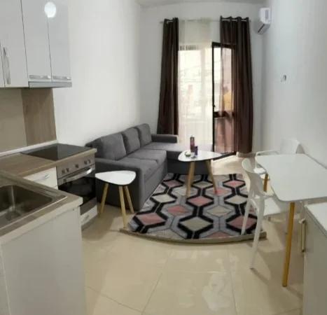 Tirane, jepet me qera garsonier Kati 1, 45 m² 300 € (Kodra e Diellit)