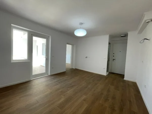 Tirane, shitet apartament 1+1 Kati 3, 50 m² 115.000 € (Tregu Elektrik)