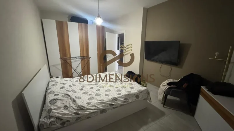 Tirane, jepet me qera apartament 1+1+Ballkon Kati 3, 70 m² 600 € (komuna e parisit)