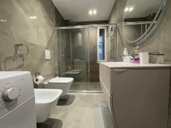 Tirane, jepet me qera apartament 2+1 Kati 2, 85 m² 800 € (Rruga Mine Peza, Tiranë.)